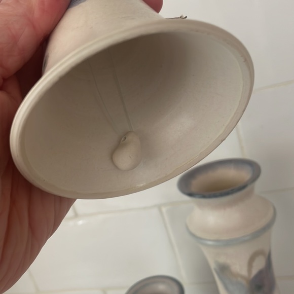 Handmade vintage Nova Scotian pottery - Picture 3 of 3